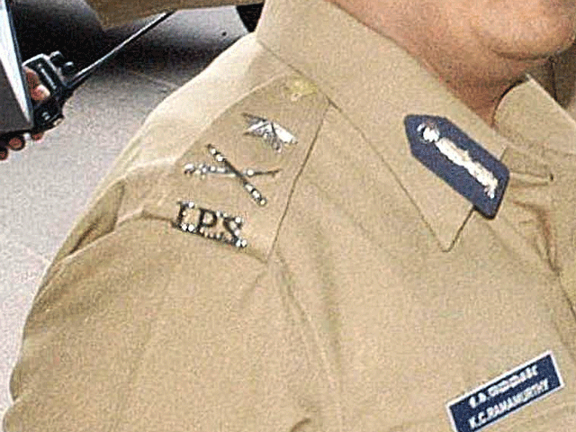 छत्तीसगढ़ की पुलिस सेवा में पांच नए अधिकारी, दो बेटियों को मिला गृह राज्य का गौरव