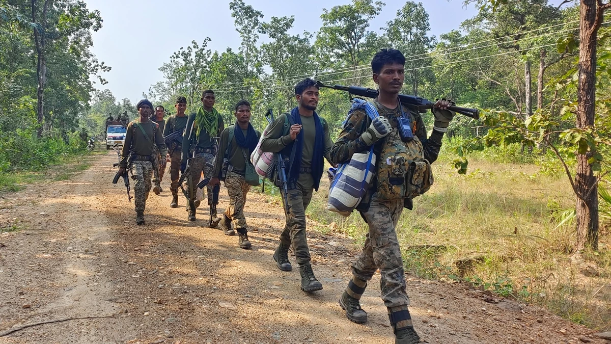 जिले में नक्सलियों के खिलाफ अब तक का सबसे बड़ा अभियान: बीयर बम को डिफ्यूज करने सुरक्षाबलों को मिली बड़ी सफलता
