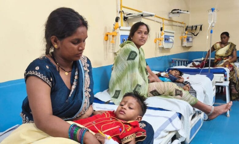 शादी समारोह में शामिल होने आए लोग हुए फूड पॉइजनिंग के शिकार ,59 लोग सिम्स में भर्ती