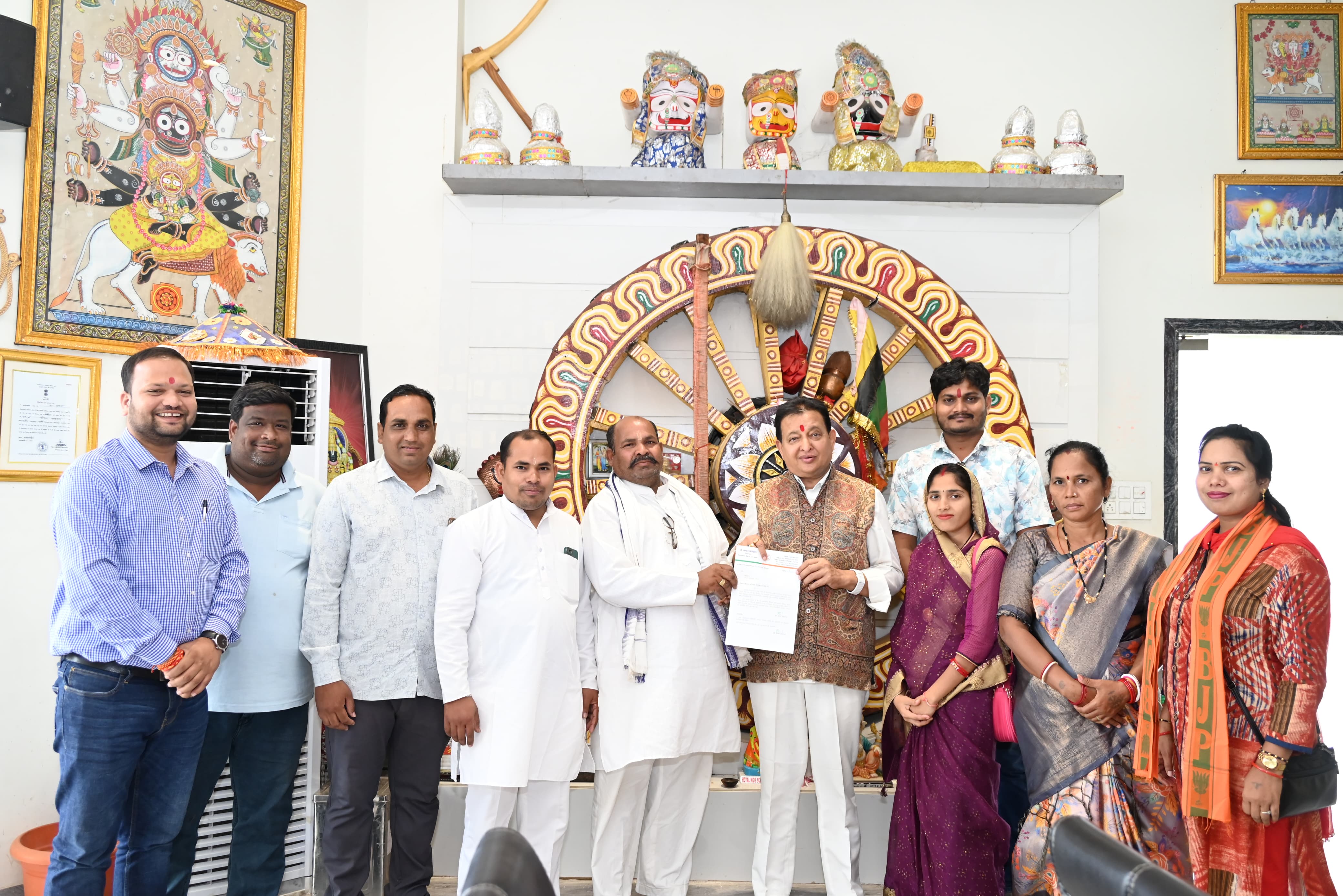 विधायक डॉ संपत अग्रवाल ने खोलबाहरा निराला को बनाया अपना विधायक प्रतिनिधि...