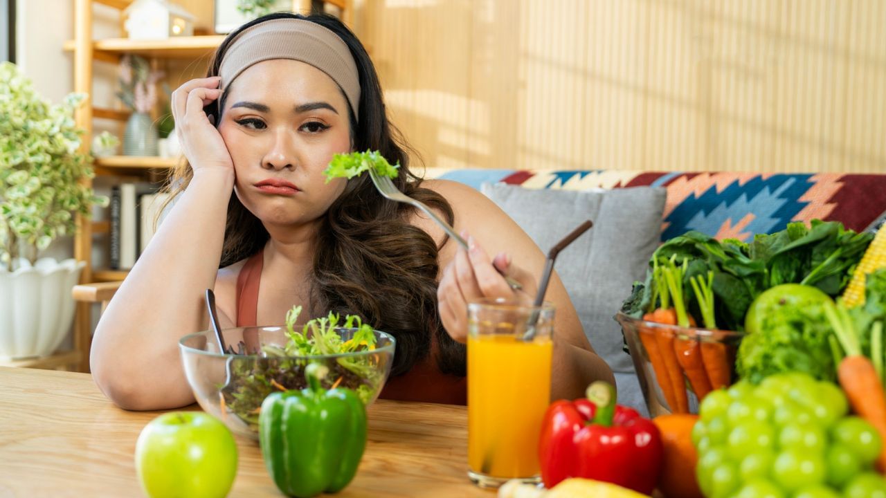 खाना खाने से जुड़ी वो गलतियां जो अमूमन हर भारतीय करता है, तेजी से बढ़ता है वजन