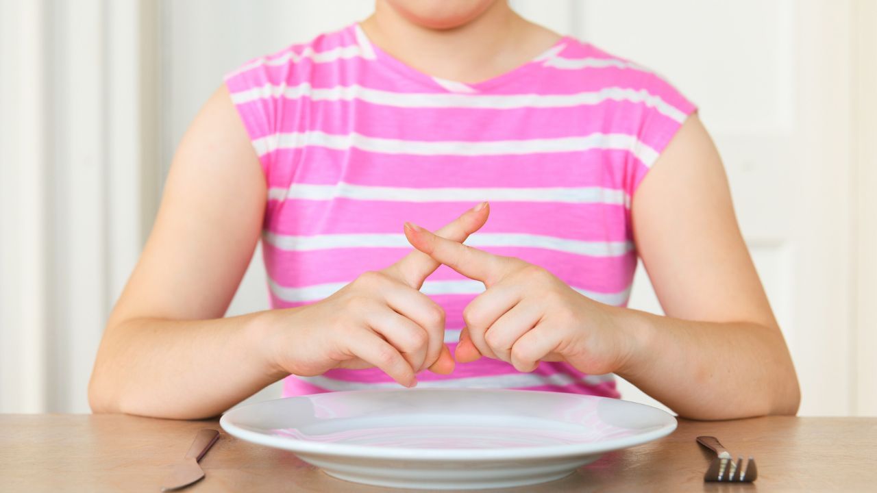 लिवर के लिए सबसे खतरनाक हैं कौन से 5 फूड्स्, जानें