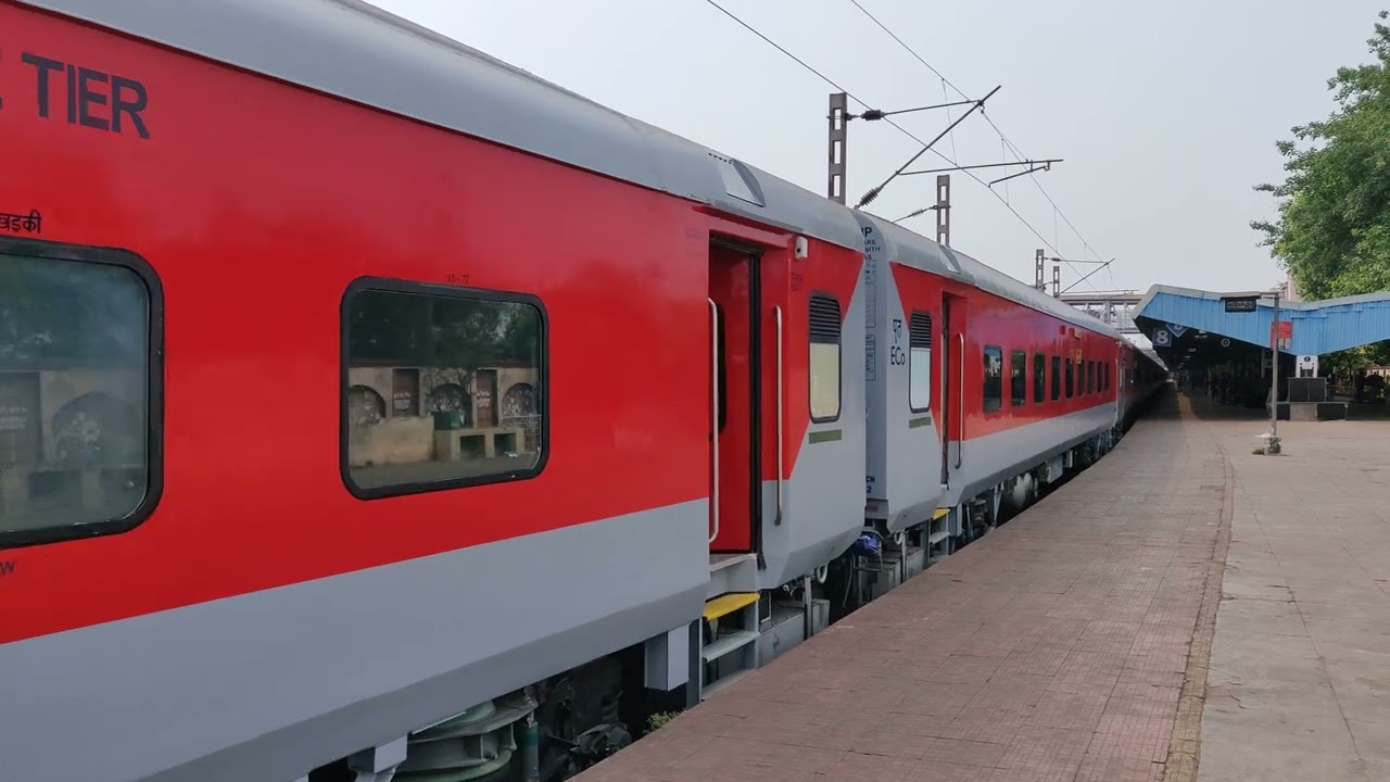 Train Cancelled: रेल सफर पर ब्रेक! शालीमार एक्सप्रेस समेत कई ट्रेनें 9 दिन तक रद्द, जानें पूरी लिस्ट