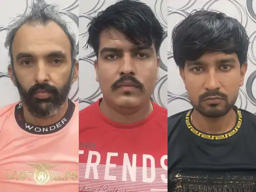 बालोद में शेयर ट्रेडिंग के नाम पर 35 लाख की साइबर ठगी: राजस्थान से 3 आरोपी गिरफ्तार, कैश और मोबाइल जब्त