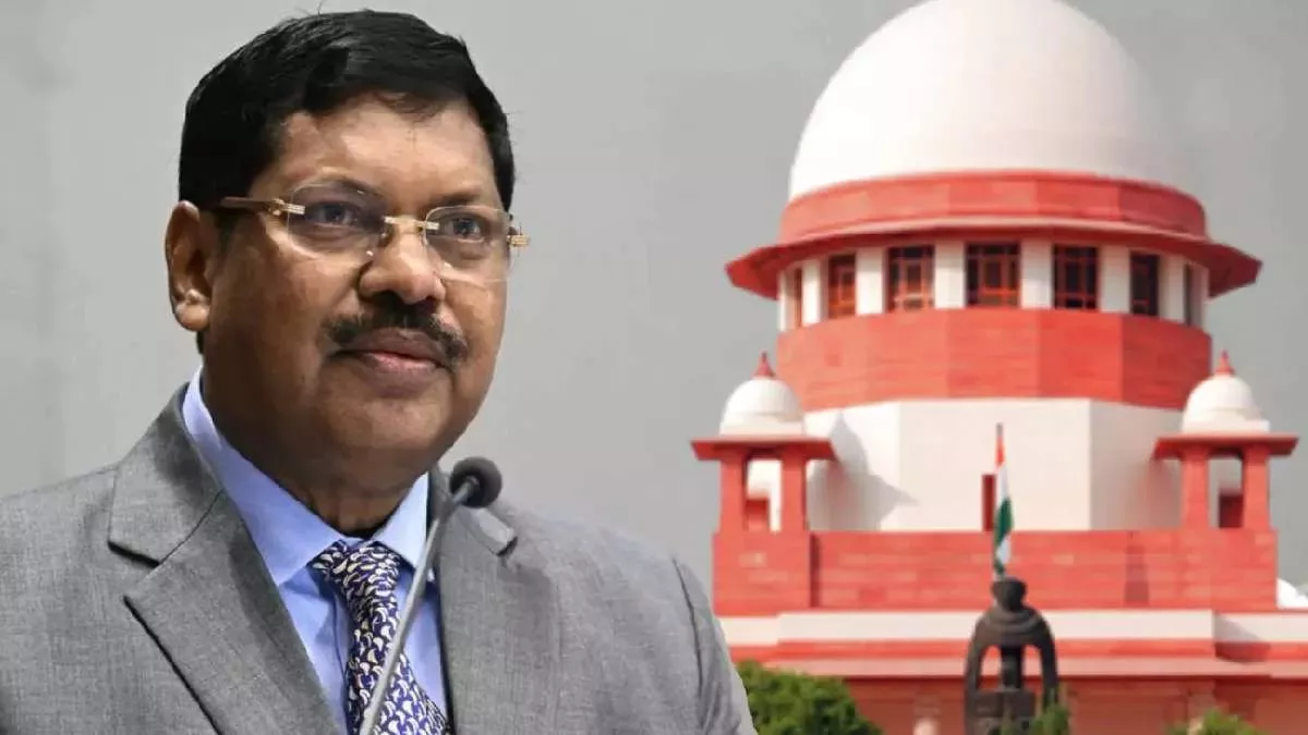 सुप्रीम कोर्ट में CJI पर जूता फेंकने की कोशिश, वकील की हरकत से हंगामा, SCAORA ने की कड़ी निंदा, कहा- 'न्यायाधीशों के अधिकारों का अनादर'