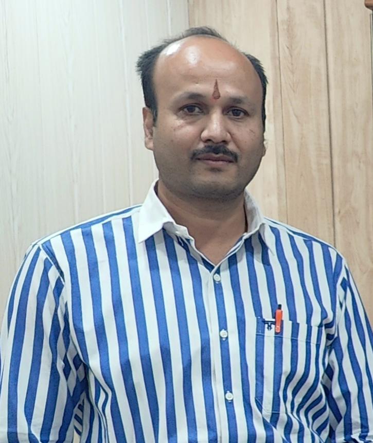 साजिश, सिफारिश और संविदा: इंदिरा कला संगीत विश्वविद्यालय में 'दामाद नियुक्ति' का खुलासा! स्थापना के दिन मचा बवाल 