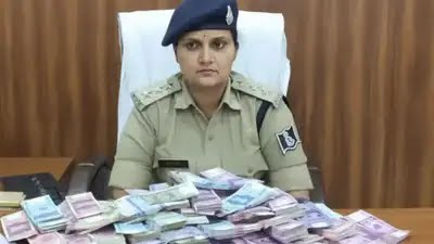 नेशनल जगत विजन की खबर का असर: हवाला लूट मामले में SDOP पूजा पांडे गिरफ्तार, 11 पुलिसकर्मियों पर डकैती का केस