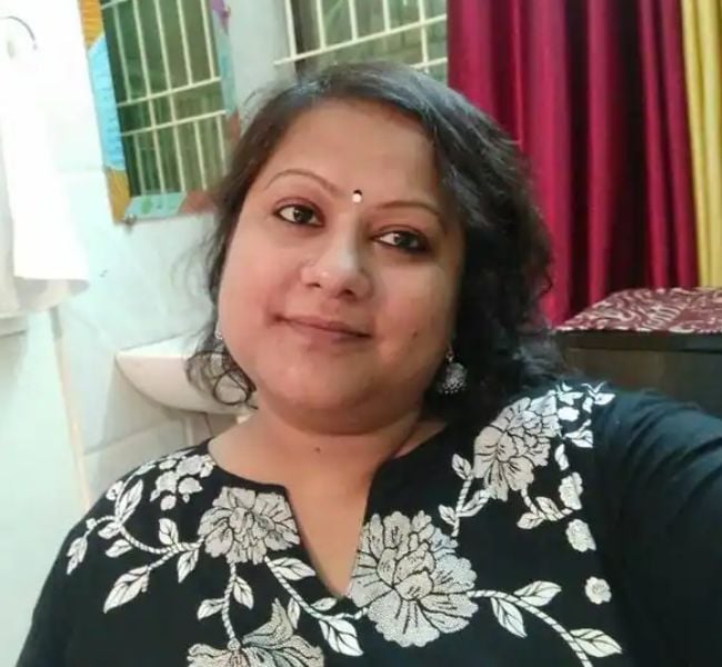 बेनामी साम्राज्य की मल्लिका सौम्या चौरसिया के खिलाफ EOW की सबसे बड़ी कार्रवाई, 8000 पेज की चार्जशीट ने मचाई हलचल, 1872% अवैध कमाई पर बड़ा खुलासा