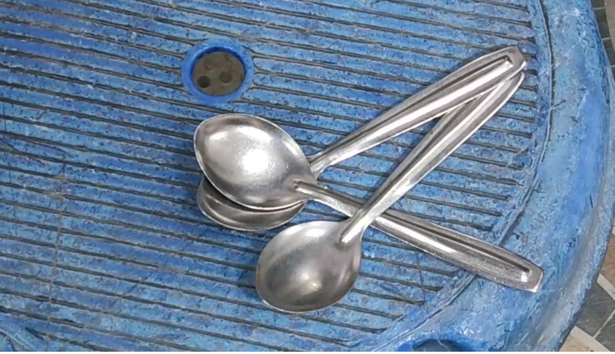 चम्मच घोटाला निकला हवा-हवाई! EOW ने किया दूध का दूध, पानी का पानी, विभाग बेदाग़!