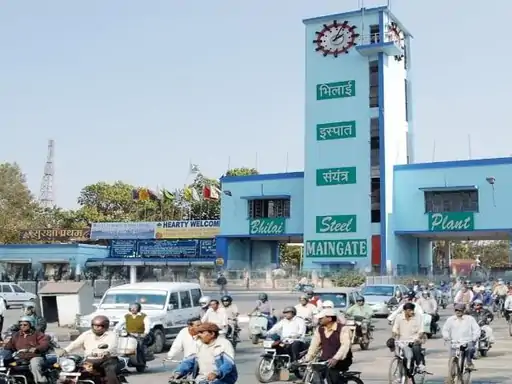 भिलाई इस्पात संयंत्र में लापरवाही उजागर: 4 दिन पहले गिरा जर्जर पाइप, महिला श्रमिक की मौत, अब प्रबंधन के खिलाफ FIR दर्ज 