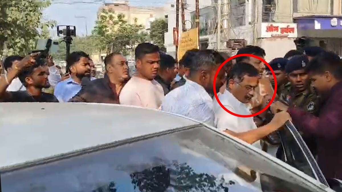 रायपुर: अग्रसेन और सिंधी समाज पर विवादित बयान देने वाले अमित बघेल ने किया थाने में सरेंडर, पुलिस ने 5 हजार रुपए का रखा था इनाम