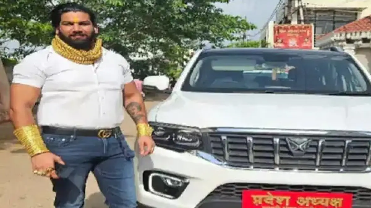 रायपुर पुलिस का फरार हिस्ट्रीशीटर रोहित तोमर पर शिकंजा: पकड़वाने वाले को 5,000 का इनाम, पहचान रहेगी गोपनीय 