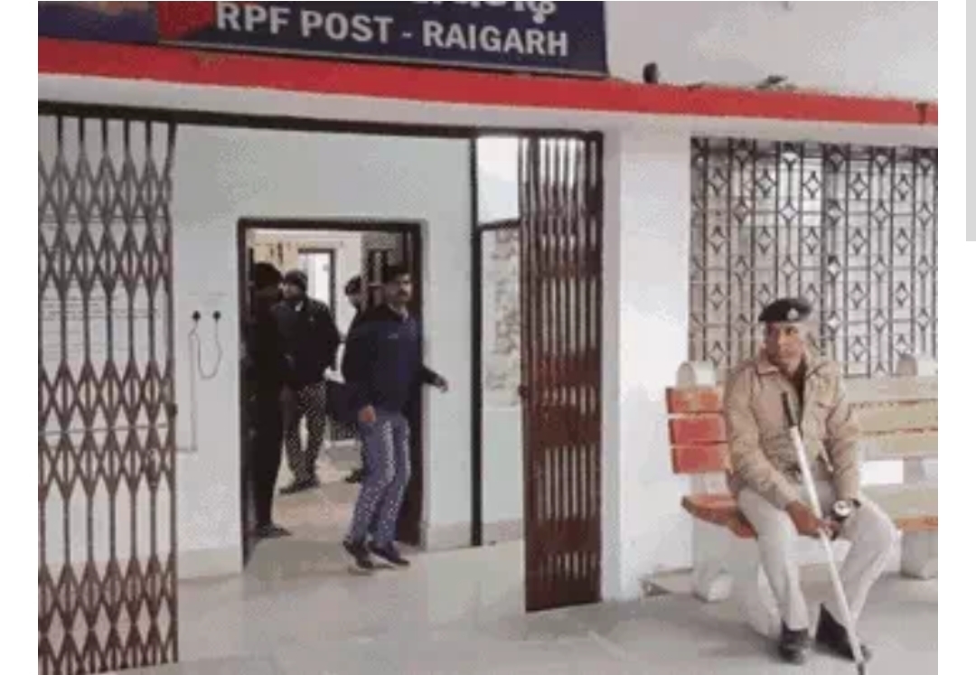 ड्यूटी के दौरान जवान ने साथी प्रधान आरक्षक को चार गोलियाँ मारीं, मौत