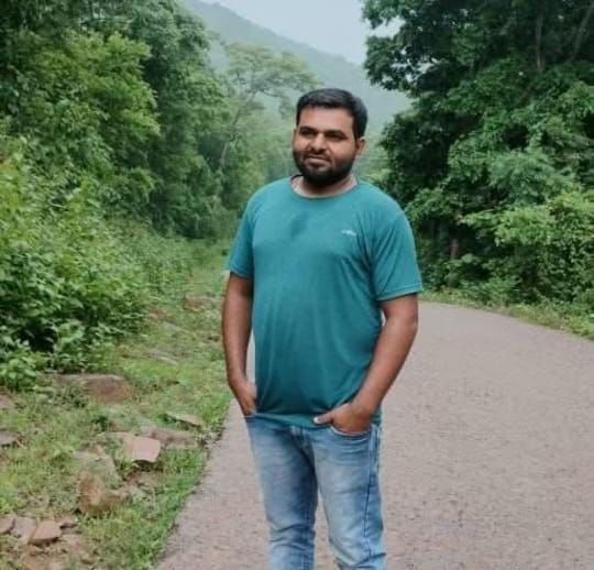 बीजापुर में नक्सली दरिंदगी: अपहरण से कत्ल तक, मिनटों में खत्म कर दी पेटी ठेकेदार इम्तियाज अली की ज़िंदगी