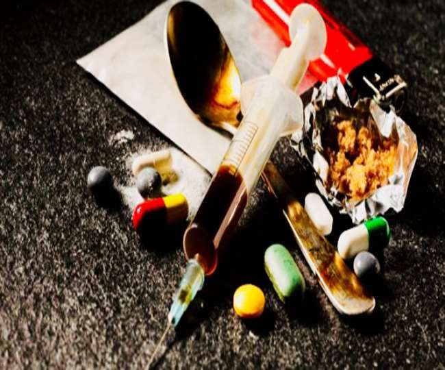 RAIPUR में मेडिकल नशे का बड़ा खुलासा: 18 हजार से ज्यादा नशीली गोलियों के साथ 5 गिरफ्तार