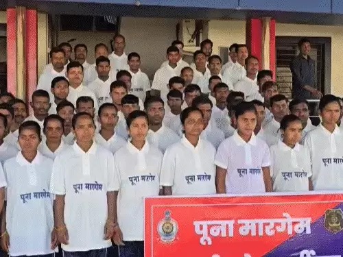 CG Naxal Surrender News: 1.19 करोड़ के इनामी 63 नक्सलियों ने किया सरेंडर, 18 महिला नक्सली भी शामिल