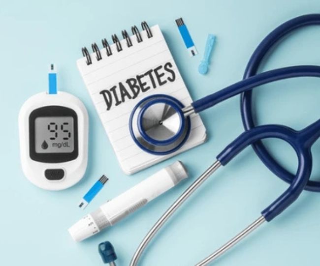 डायबिटीज के आर्थिक बोझ तले दब रहा भारत, डॉक्टर बोले- फास्ट फूड और सुस्ती बन रही है वजह