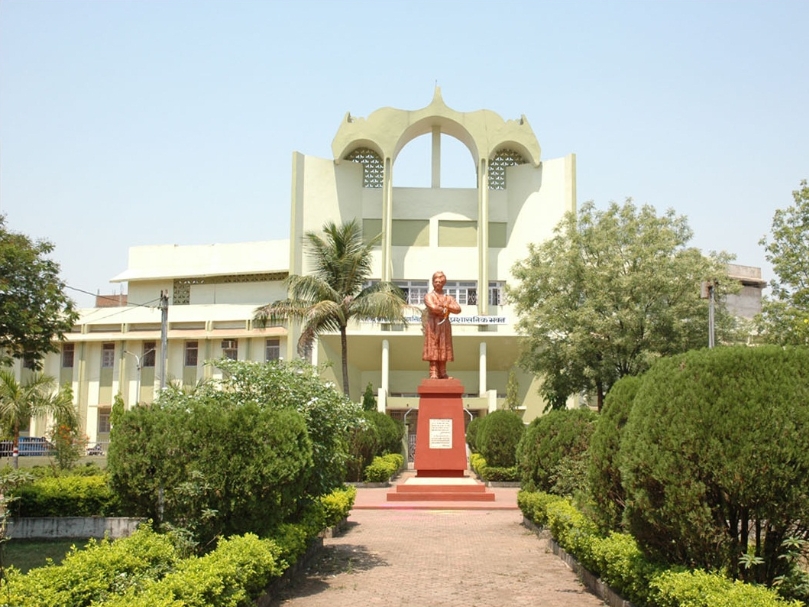 रविवि में फर्जी जाति प्रमाण पत्र पर नौकरी का मामला गरमाया, दिल्ली से कुलपति को नोटिस जारी