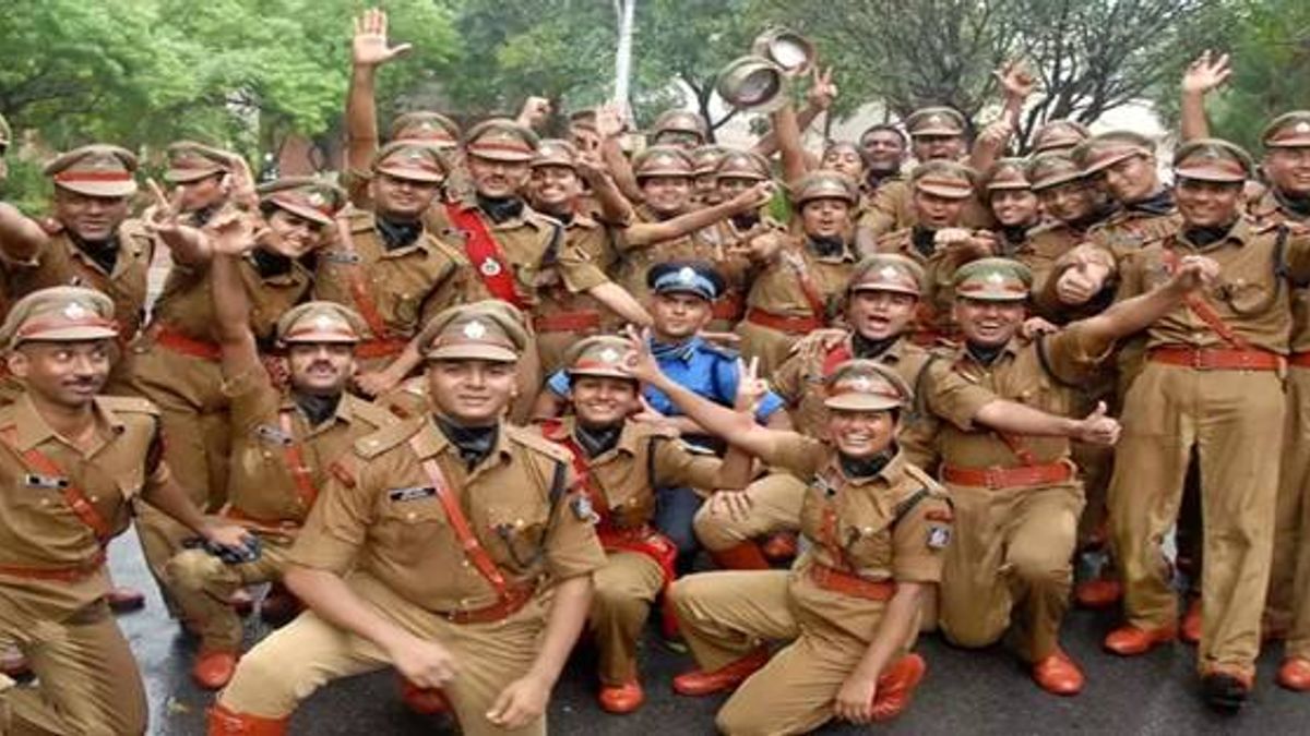 भ्रष्टाचार के दलदल में फंसे साहब और सुशासन की राह में रोड़ा बनती सीधी भर्ती वाली ये नई पौध