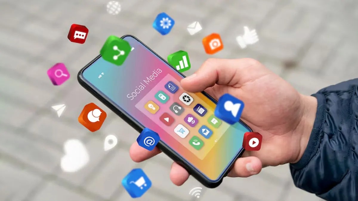 ऑस्ट्रेलिया की राह पर आंध्र प्रदेश? 16 साल से कम उम्र के बच्चों पर सोशल मीडिया बैन पर मंथन