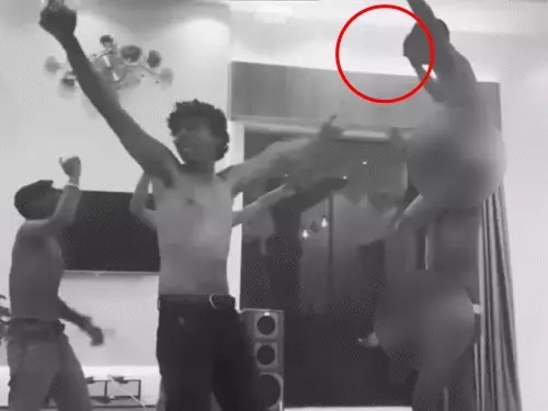 रायपुर में खतरनाक ट्रेंड: बर्थडे पार्टी में चाकू-शराब के साथ डांस, सोशल मीडिया पर VIDEO वायरल