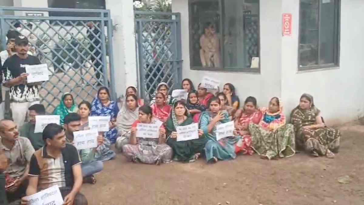 रायपुर में इलाज या साज़िश? उर्मिला मेमोरियल हॉस्पिटल पर 25 लाख वसूली के आरोप, परिजनों का बवाल...