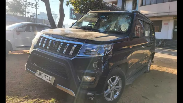 रांची में बेकाबू स्कॉर्पियो का तांडव: पुलिस पर चढ़ाने की कोशिश, 9 राउंड फायरिंग के बाद एक आरोपी घायल