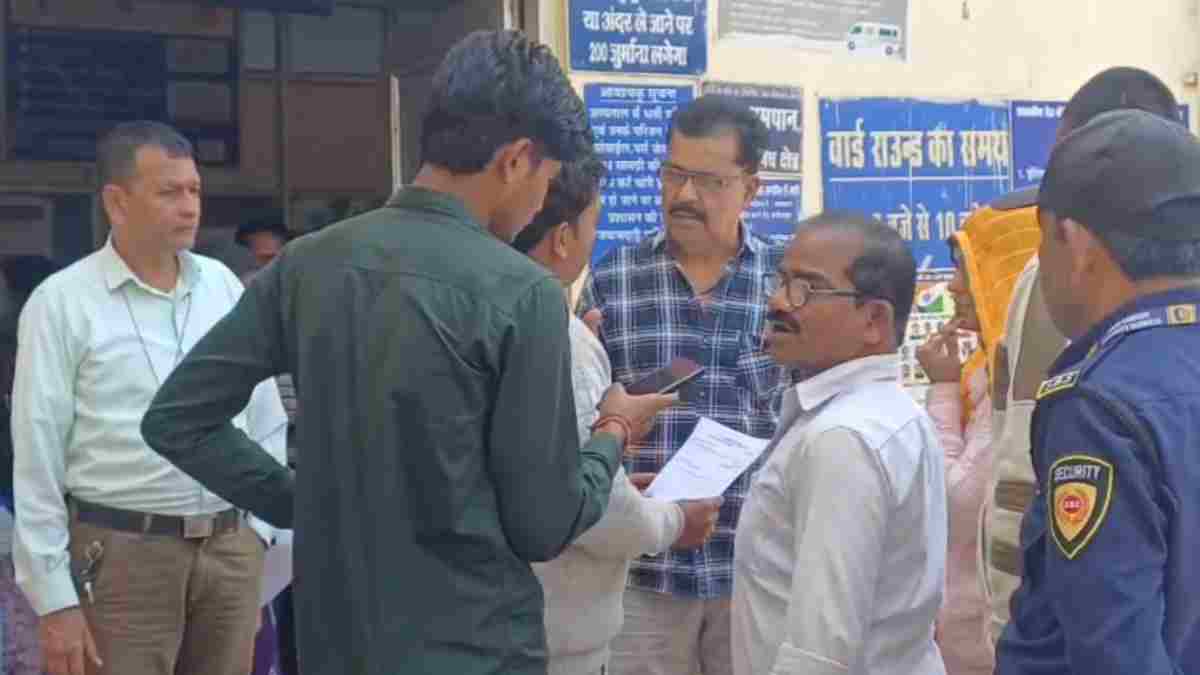 मिठाई बनी बीमारी की वजह? जबलपुर में 19 लोग बीमार, जांच के लिए भेजे गए सैंपल 