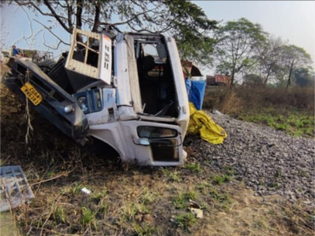 truck-accident-1-2026-02-75e9f2eb224c8b97f99301b4939fc7dd 