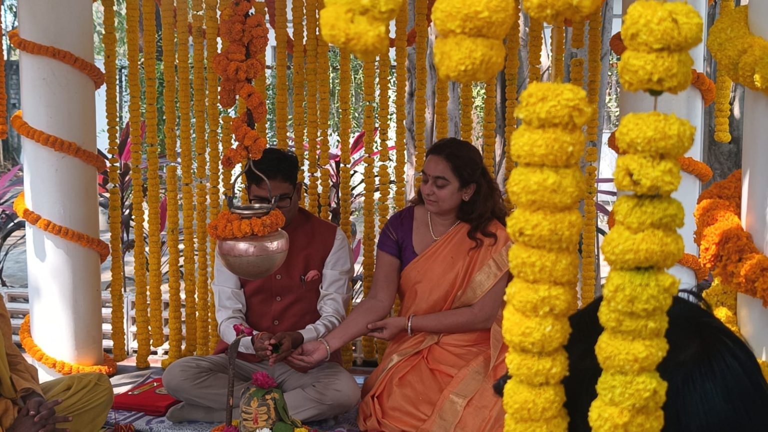 CG Budget 2026-27: पूजा-अर्चना के बाद वित्त मंत्री ओपी चौधरी करेंगे बजट पेश, प्रदेश की नजरें सदन पर