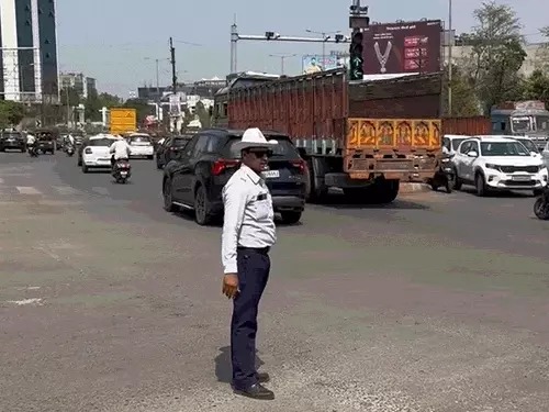 आज रायपुर में जाम से बचकर निकलें! कांग्रेस के बड़े घेराव को लेकर ट्रैफिक एडवाइजरी जारी