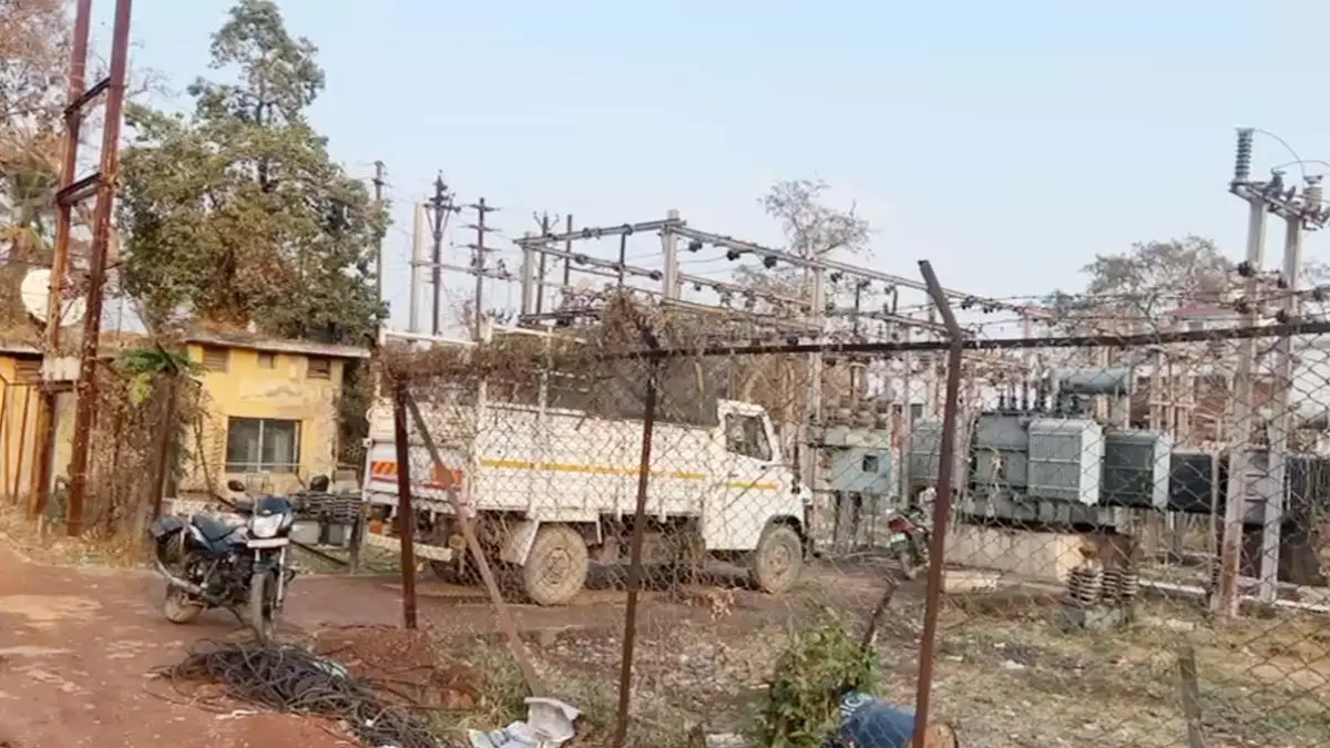 कवर्धा में बिजली विभाग का बड़ा घोटाला: कर्मचारी पर 50 लाख से ज्यादा गबन का आरोप, 4 महीने बाद भी FIR नहीं
