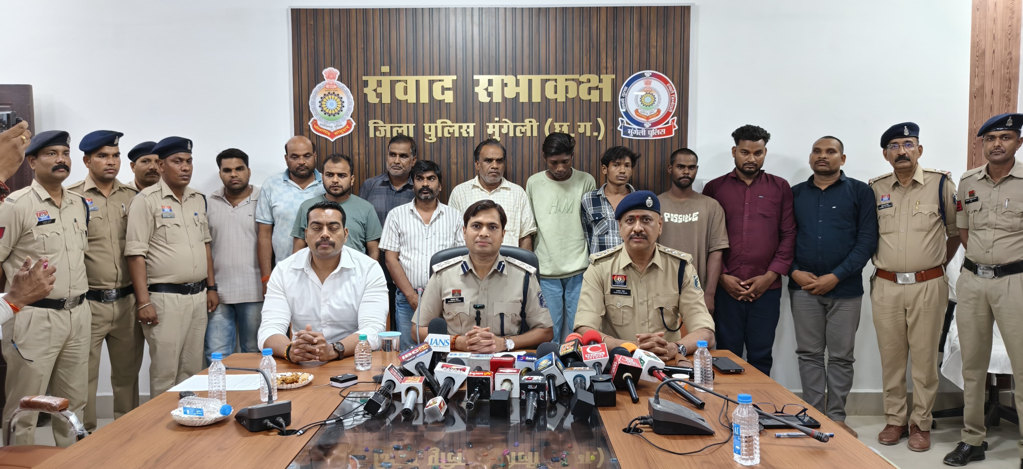 करोड़ों की संपत्ति के लिए सगे भाई ने दी रिटायर्ड लेखापाल की सुपारी मुंगेली पुलिस ने सुलझाई अंधे कत्ल की गुत्थी