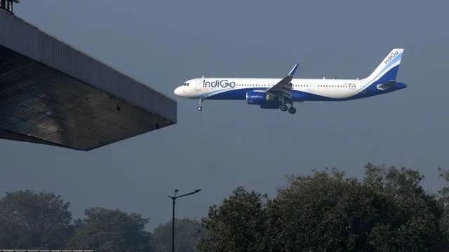IGI Airport पर बड़ा खतरा टला! इंडिगो फ्लाइट की इमरजेंसी लैंडिंग, 160 यात्री सुरक्षित