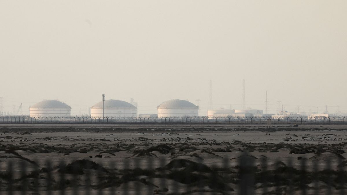 Global Energy Crisis: कतर के LNG प्लांट पर हमले से दुनिया में हलचल, भारत-चीन समेत कई देशों की गैस सप्लाई पर खतरा