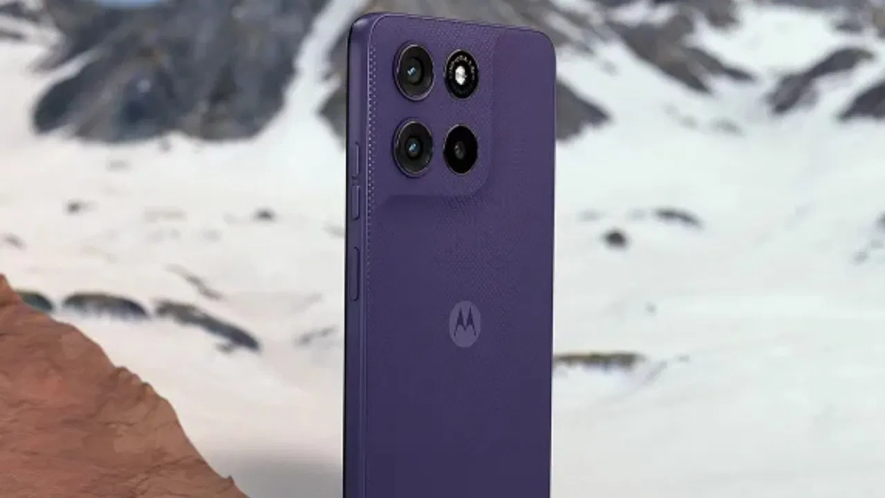 32MP सेल्फी कैमरा और 7000mAh बैटरी, 16999 रुपए वाले Moto G67 Power 5G में हैं ये खूबियां