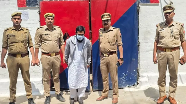 STF Action: CM योगी की मां पर टिप्पणी करने वाला मौलाना गिरफ्तार, भेजा गया जेल