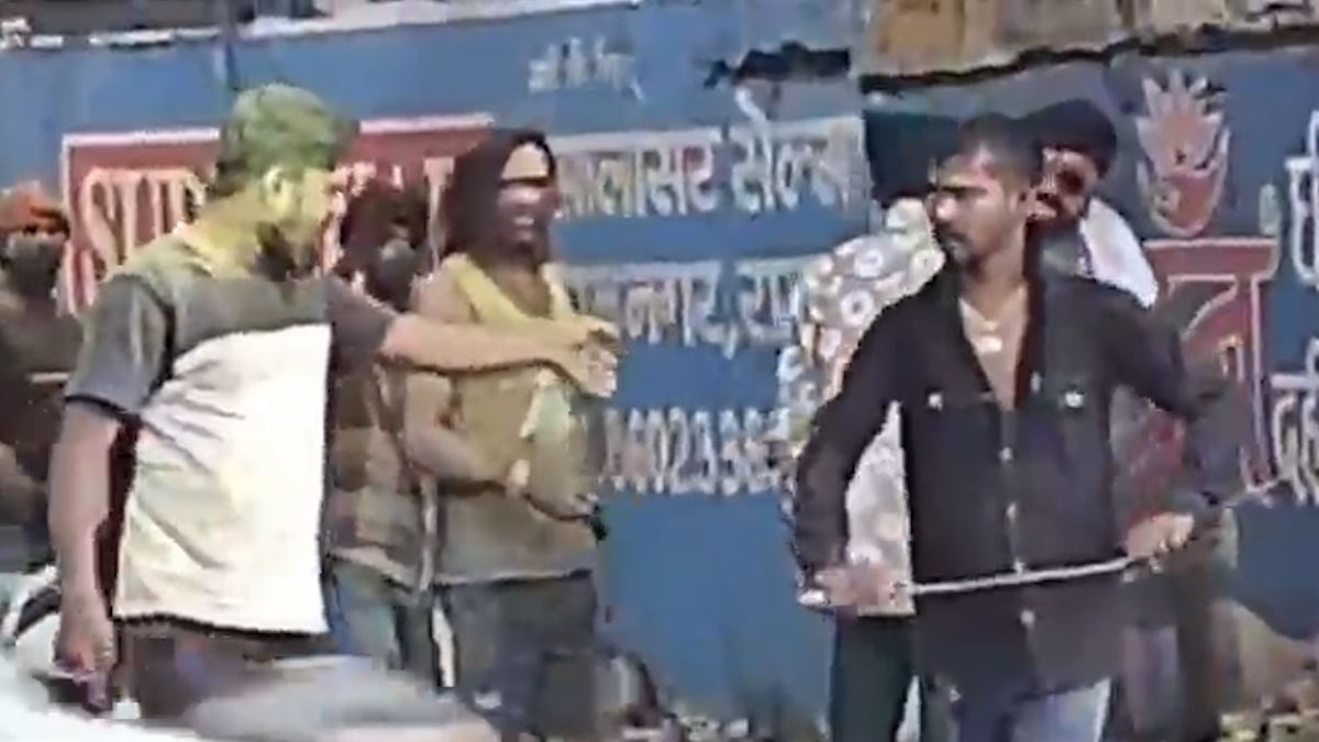 रायपुर में होली पर तलवार लहराकर मचाया आतंक, पुलिस की कार्रवाई में तीन आरोपी गिरफ्तार