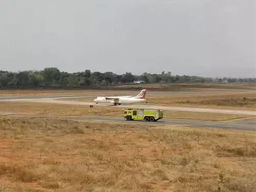 छत्तीसगढ़ के अंबिकापुर को मिला बड़ा हवाई तोहफा, कोलकाता से सीधी कनेक्टिविटी शुरू, पहली फ्लाइट में खाली रहीं ज्यादातर सीटें