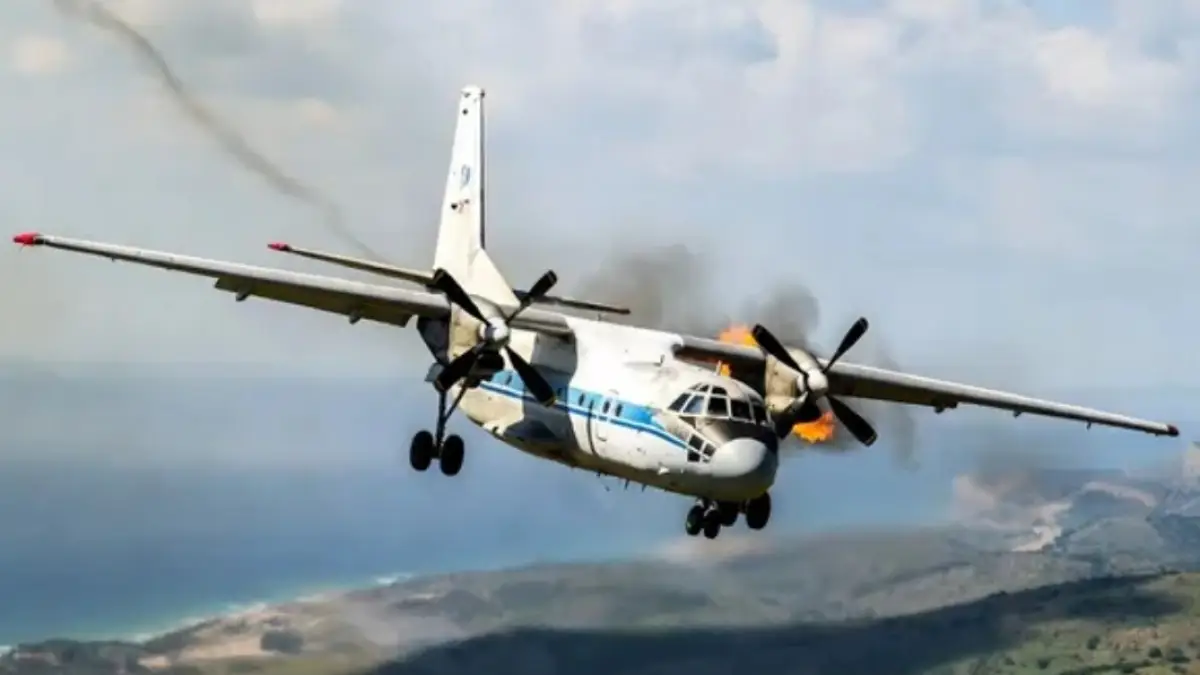 Russia Air Crash Tragedy: उड़ान के बीच टूटा संपर्क, क्रीमिया के पहाड़ों से टकराकर चकनाचूर हुआ सैन्य विमान, 29 की मौत