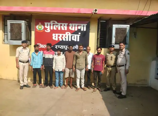 छत्तीसगढ़ में अपराधियों पर ‘निश्चय’ का शिकंजा: 5 जिलों में एक साथ रेड, भारी मात्रा में नशीली सामग्री और हथियार जब्त