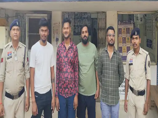 छत्तीसगढ़ में सट्टे का बड़ा खुलासा: जामुल से लेकर रायपुर-भिलाई तक फैला नेटवर्क, 4 नए आरोपी गिरफ्तार, 6 मोबाइल जब्त