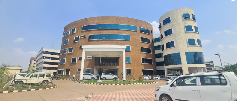 सर्वाइकल कैंसर: मेकाहारा में हर साल 460 मरीज; बच्चियों को बचाने मुफ्त टीका आया, लेकिन रायपुर में लगवाने वाले ही नहीं