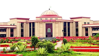 छत्तीसगढ़ हाईकोर्ट का ऐतिहासिक फैसला: मिसकैरेज के बाद दोबारा प्रेग्नेंसी पर भी मिलेगा पूरा मातृत्व अवकाश, FCI महिला कर्मचारी को बड़ी राहत