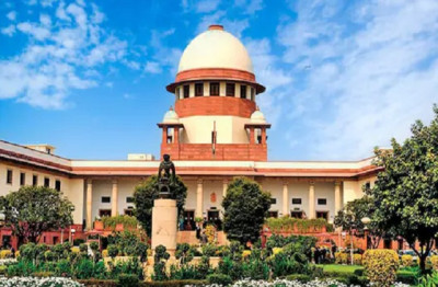 समानता की ओर बड़ा कदम: सुप्रीम कोर्ट ने ट्रांसवुमेन को सरकारी शिक्षक भर्ती में आवेदन की दी अनुमति, अब अलग भर्ती नीति पर भी मंथन