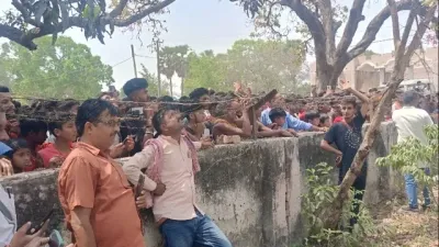 सोशल मीडिया लव स्टोरी का खतरनाक मोड़: बिहार में टावर पर चढ़ी यूपी की युवती, घंटों चला हाईवोल्टेज ड्रामा