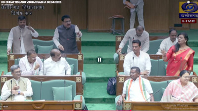 महिला आरक्षण पर सियासी संग्राम: विधानसभा में CM साय का प्रस्ताव, विपक्ष का हंगामा- ‘महिलाओं को गुमराह करने’ का आरोप, देखे लाइव