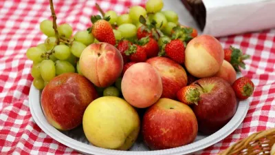 खाली पेट फल खाना सही या गलत? जानें न्यूट्रिशन एक्सपर्ट की राय