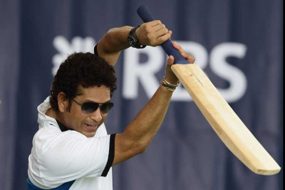 बस्तर में बजेगा क्रिकेट का बिगुल: Sachin Tendulkar बच्चों संग थामेंगे बल्ला, खेल के मैदान से बदलेगी Bastar की नई तकदीर