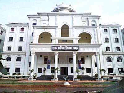 रायपुर नगर निगम का कागजी चमत्कार : 18 लाख की नाली फाइलों में बनकर तैयार, जमीन से गायब; हाईकोर्ट के आदेश को भी ठेंगा दिखा रहे अफसर